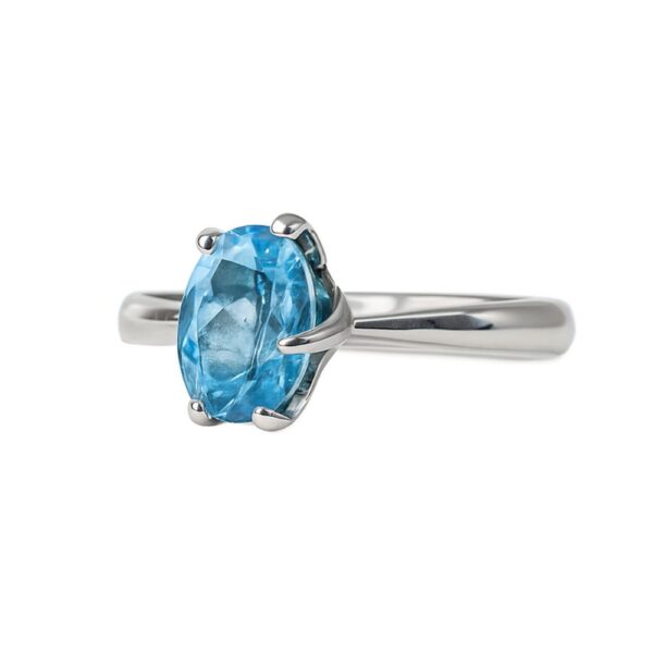 Women's Ring with Gemstone (aquamarine)