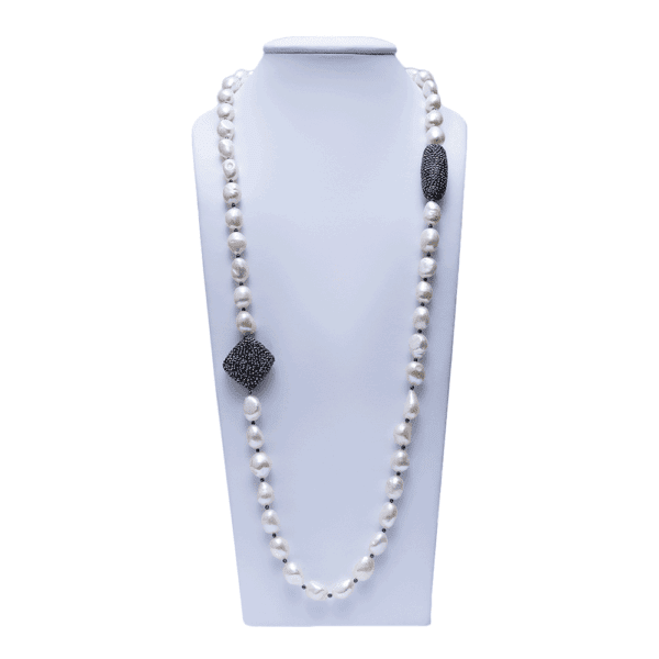 Elegant Necklace with Natural Freshwater Pearls and Hematites - Image 2