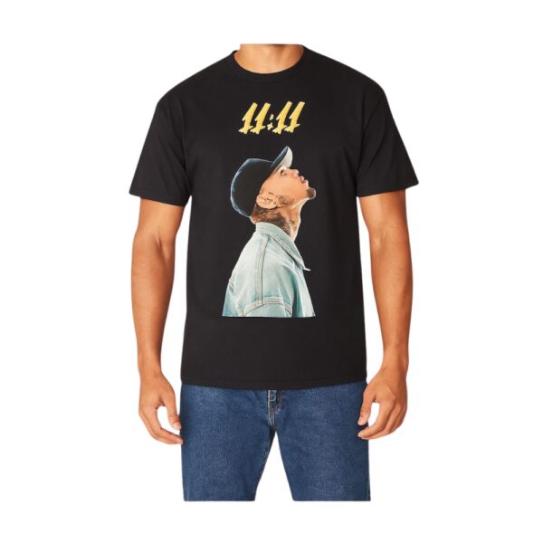 T-shirt Unissexo "11:11" Preta com Design Exclusivo – Moda Consciente - Imagem 2