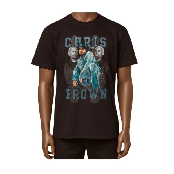 T-shirt Unissexo "Chris Brown" Preta com Design Exclusivo – Streetwear Premium - Image 2