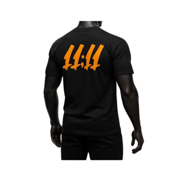 T-shirt Unissexo "11:11" Preta com Design Exclusivo – Moda Consciente - Imagem 3