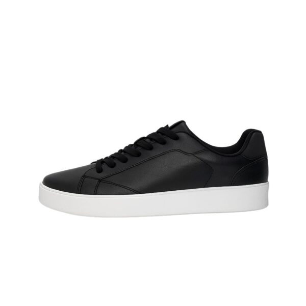 Pull&Bear Casual Sneakers: Style and Comfort for Your Day to Day - Image 4