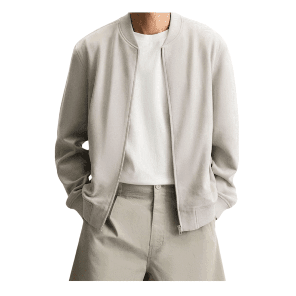Pull&Bear Quilted Bomber Jacket: Sustainable Style and Comfort - Image 6